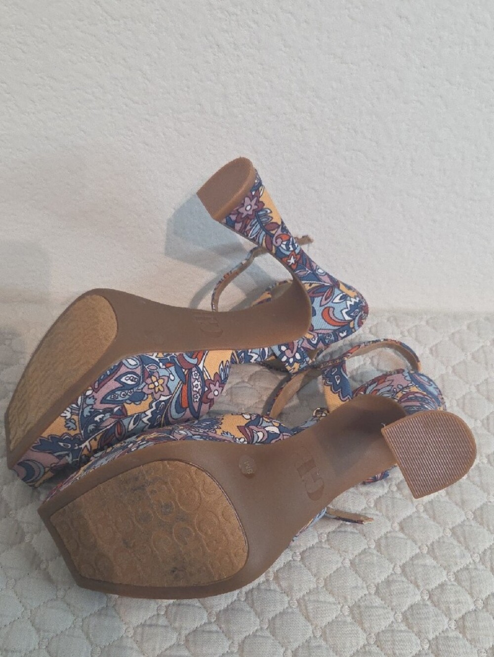 Gianni Bini Multicolor Floral Platform Heels - Picture 5 of 5
